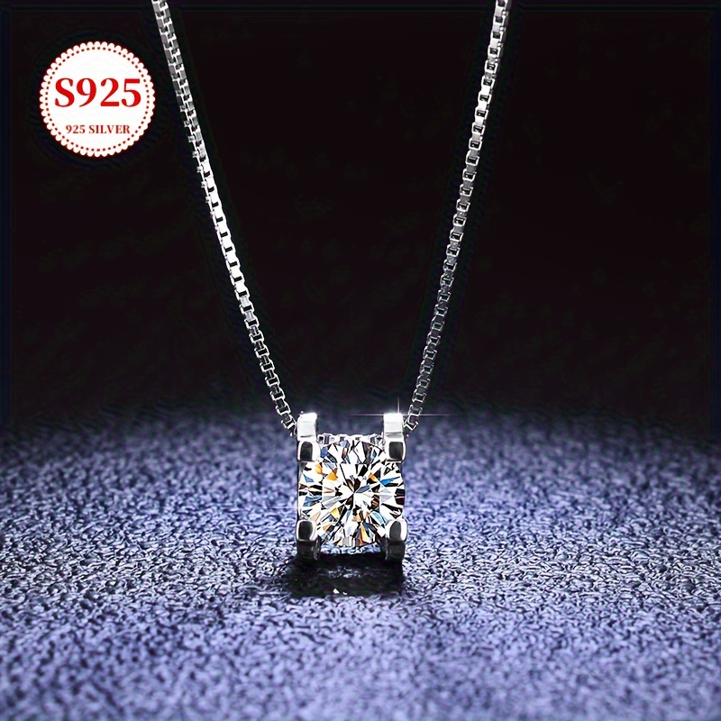 

Moissanite Pendant Necklace, Luxurious Necklace, Jewelry Decoration,