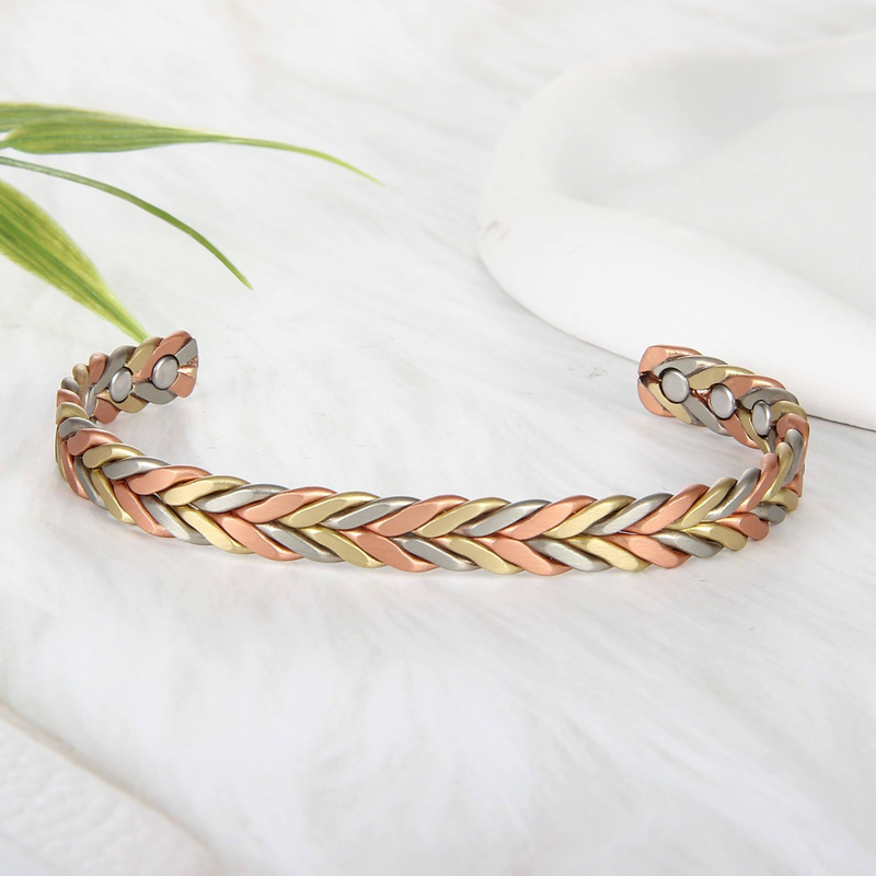 Image of 1pc Copper Magnetic Bracelet For Women, Women's Fashion Copper Bangle, Valentine's Day Mother's Day Jewelry Gifts