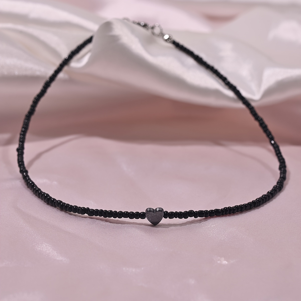 

Elegant Black Apatite Heart Pendant Necklace, Simple Vintage Style Women's Adjustable Choker, Glass Bead Jewelry, April Birthstone,