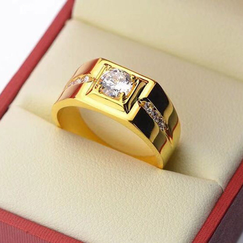 

Electroplated Gold Domineering Men's Ring, Popular Diamond Inlaid Zircon Ring, Trendy Hip-hop Accessory