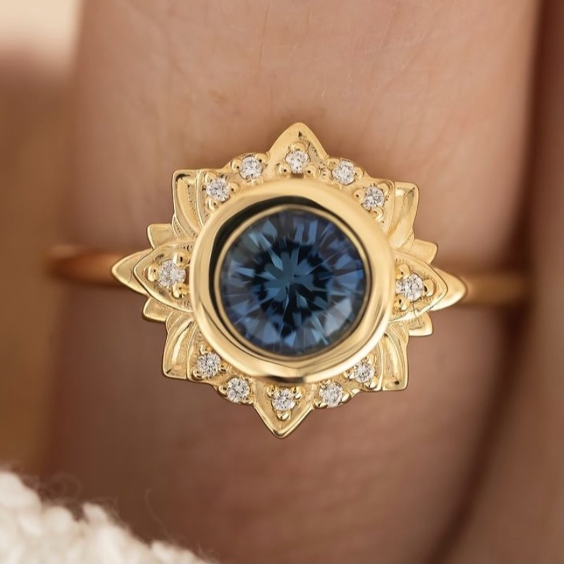 

Fashionable Women's Bohemian Sunflower Ring With Blue Gemstone , Women's Engagement And Wedding Ring, Banquet Party Ring, Perfect Gift Jewelry