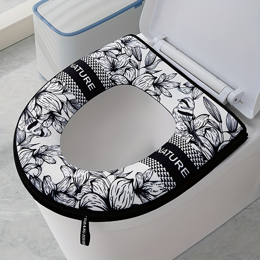 Image of 1pc Thickened Toilet Seat Cushion With Zipper - Cartoon Design, Soft Polyester, Easy-clean Warm Pad For Comfortable Bathroom Experience - Perfect Gift For Halloween & Christmas