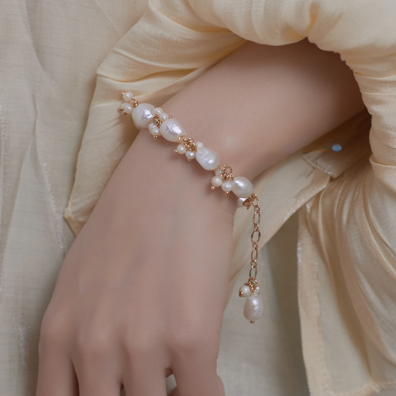 elegant luxury baroque style bracelet 1pc versatile for gifting weddings parties banquets vacations ideal gift for friends relatives details 1