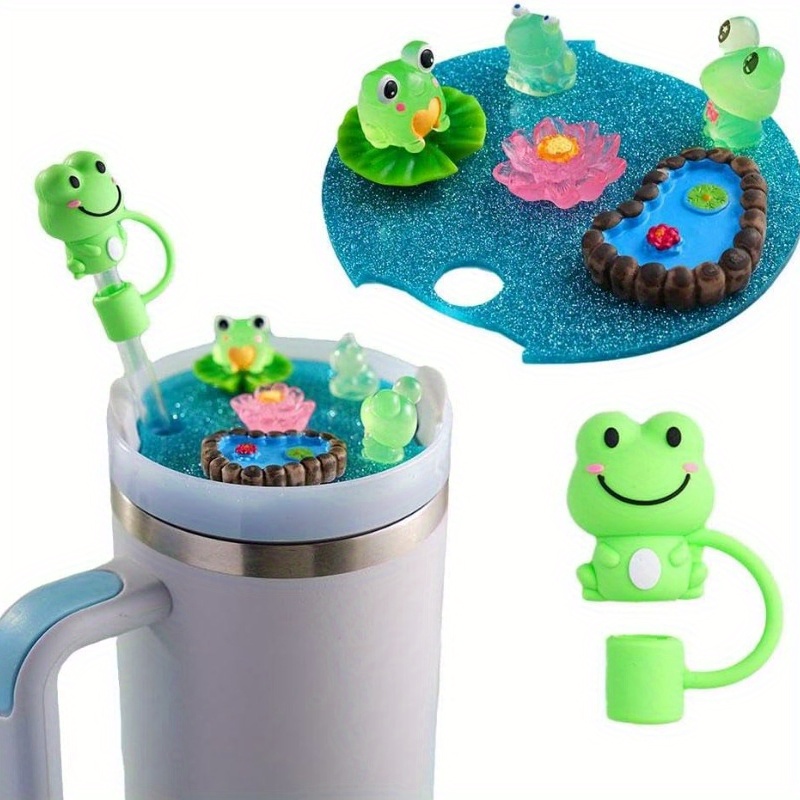 

Cup Lid Accessory Nameplate, Cute Frog Pond Light Up Charm With Silicone Straw Cap For 40 Oz , Diy Lid Label Lid Topper Replacement Bottle (frog)