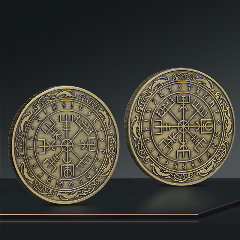 монета викингский шлем - монета с рунами аегишхьалмур,   нордической мифологии, сплав, многоцветная -   подарок для мужчин и женщин, викингские украшения подробные сведения 4