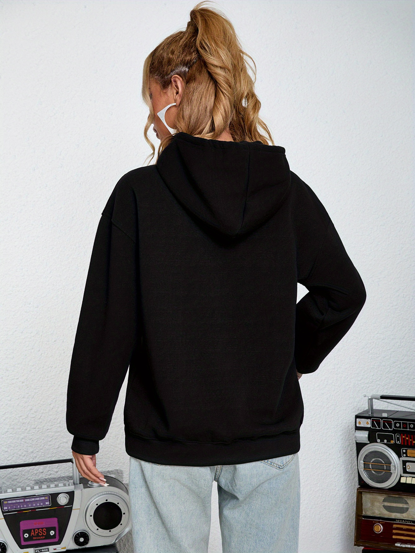 Fashionable and Trendy Women's Hoodie Sweatshirt with Printed Design for Autumn and Winter_voghion.com
