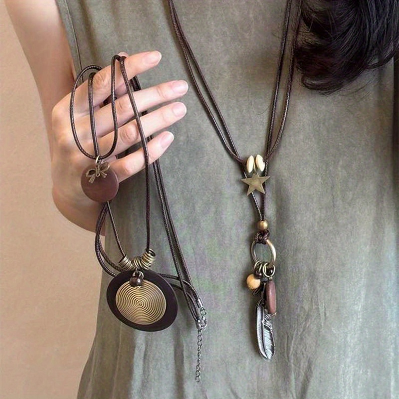 

1 Piece Of Women's Retro Artistic Style Star Feather Tassel Necklace With Design Necklace Chain Accessory