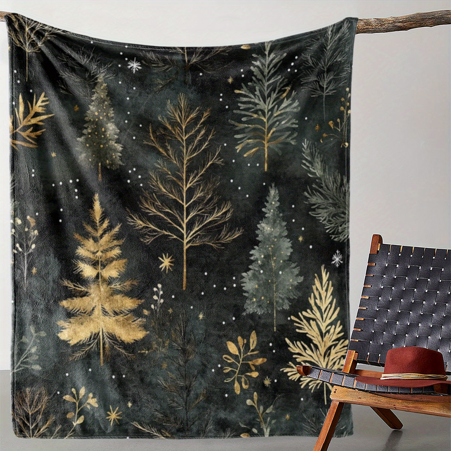 

Cozy Vintage Christmas Cedar & Print Flannel Blanket - Soft, Warm Throw For Sofa, Bed, Car, Office, Camping & Travel - Gift