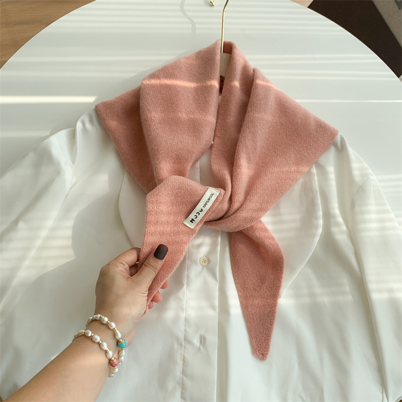Wool Triangular Binder Shawl For Women Autumn And Winter Warming Multi-functional Warm Versatile Small Scarf For Women