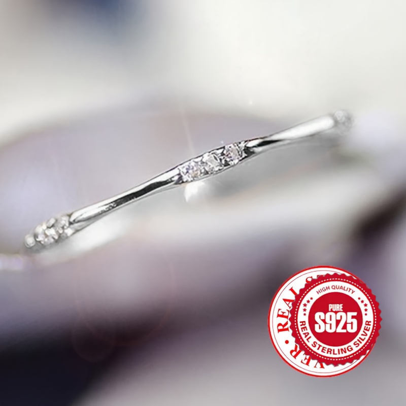 

The 925 Sterling Silver Promise Ring In Is A Suitable For Men And Women Of High Quality Engagement/ Wedding Jewelry