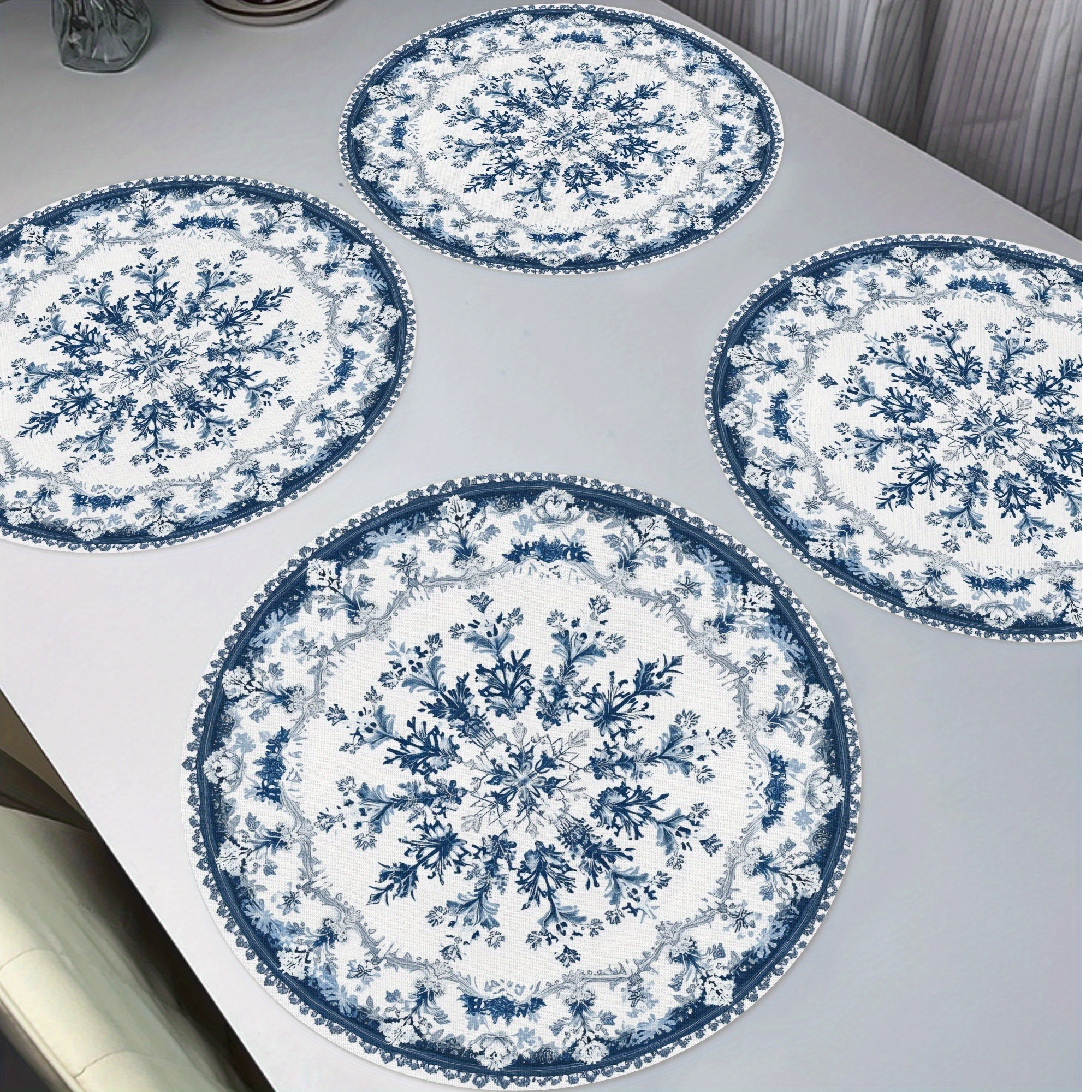 

4pcs Christmas Vintage Snowflakes Patterns Round Placemats, Winter Seasonal Non-slip Washable Heat Resistant Table Mats Place Mats 15" For Party Kitchen Dining Christmas Decor