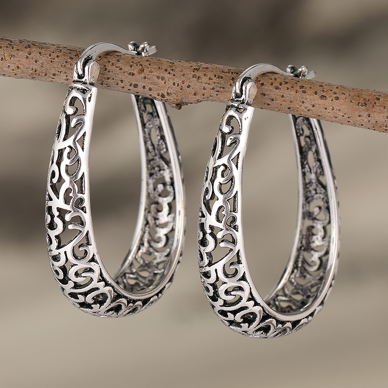 E-shop Einfache Retro-Ohrringe mit Hohlräumen, kreativer Retro-Schmuck für Damen, persönliche Ohrringe für tägliche Partys