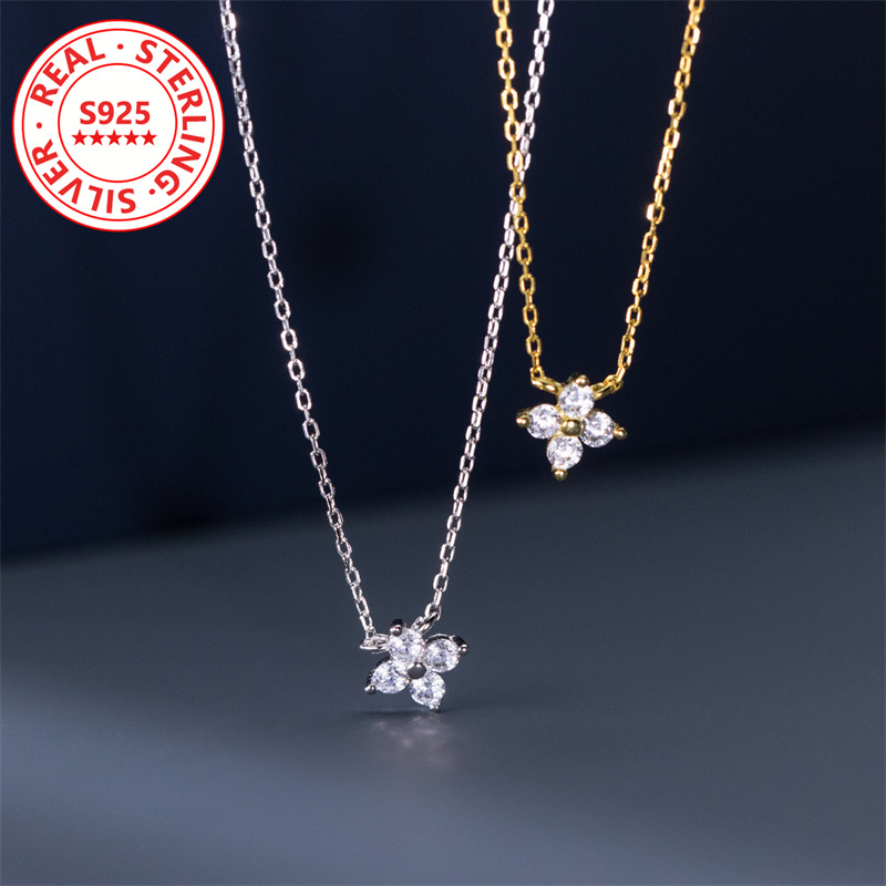 925 Pure Silvery Mini Four-Leaf Clover Flower Necklace for Women, High-End Fashion, Daily Versatile, Simple Clavicle Chain, Silvery Weight About 1.3g