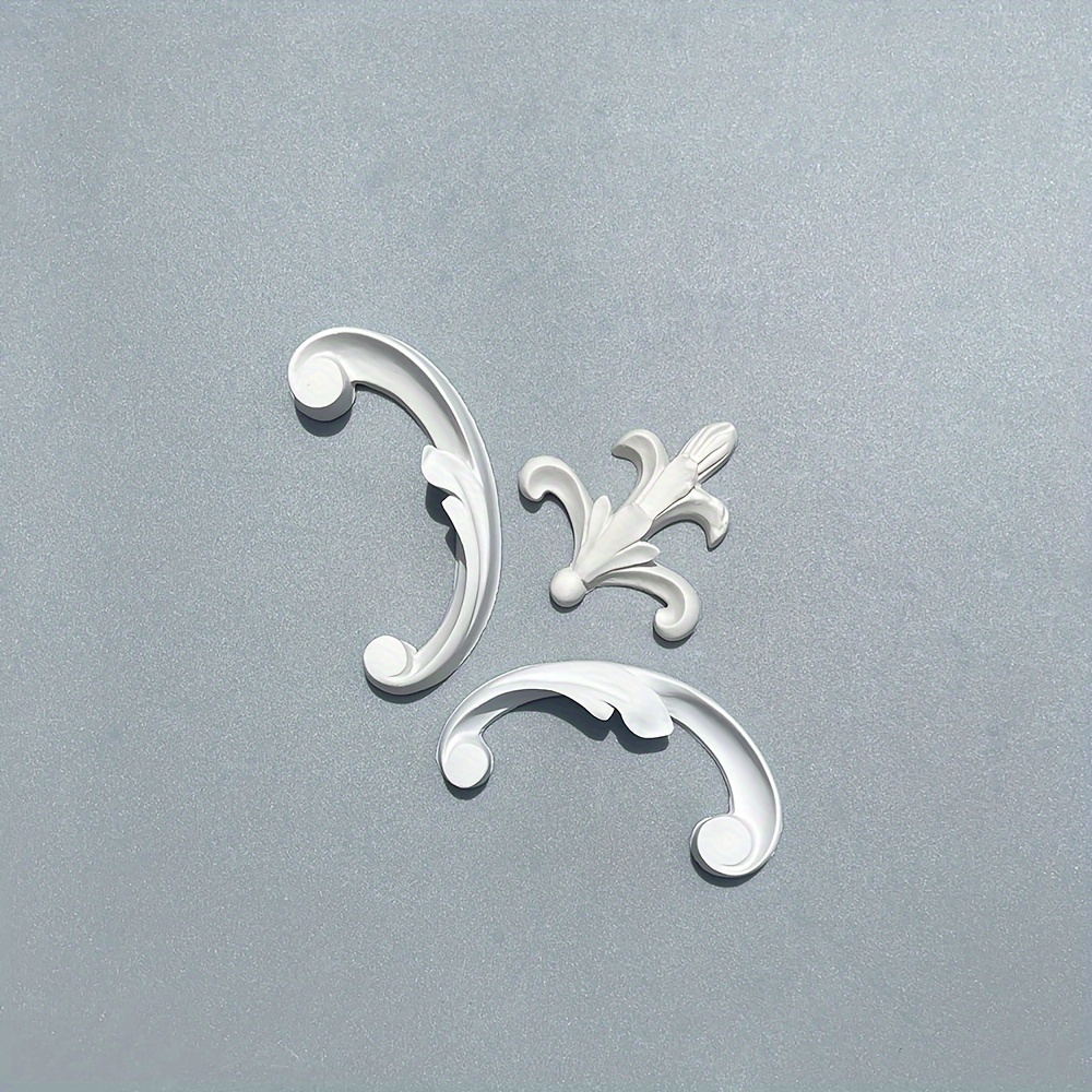 Image of A Set Of Ceiling Corner Flowers, Decorative Shapes Used For Embellishing Ceilings, Fireplaces, And Tv Background Walls
