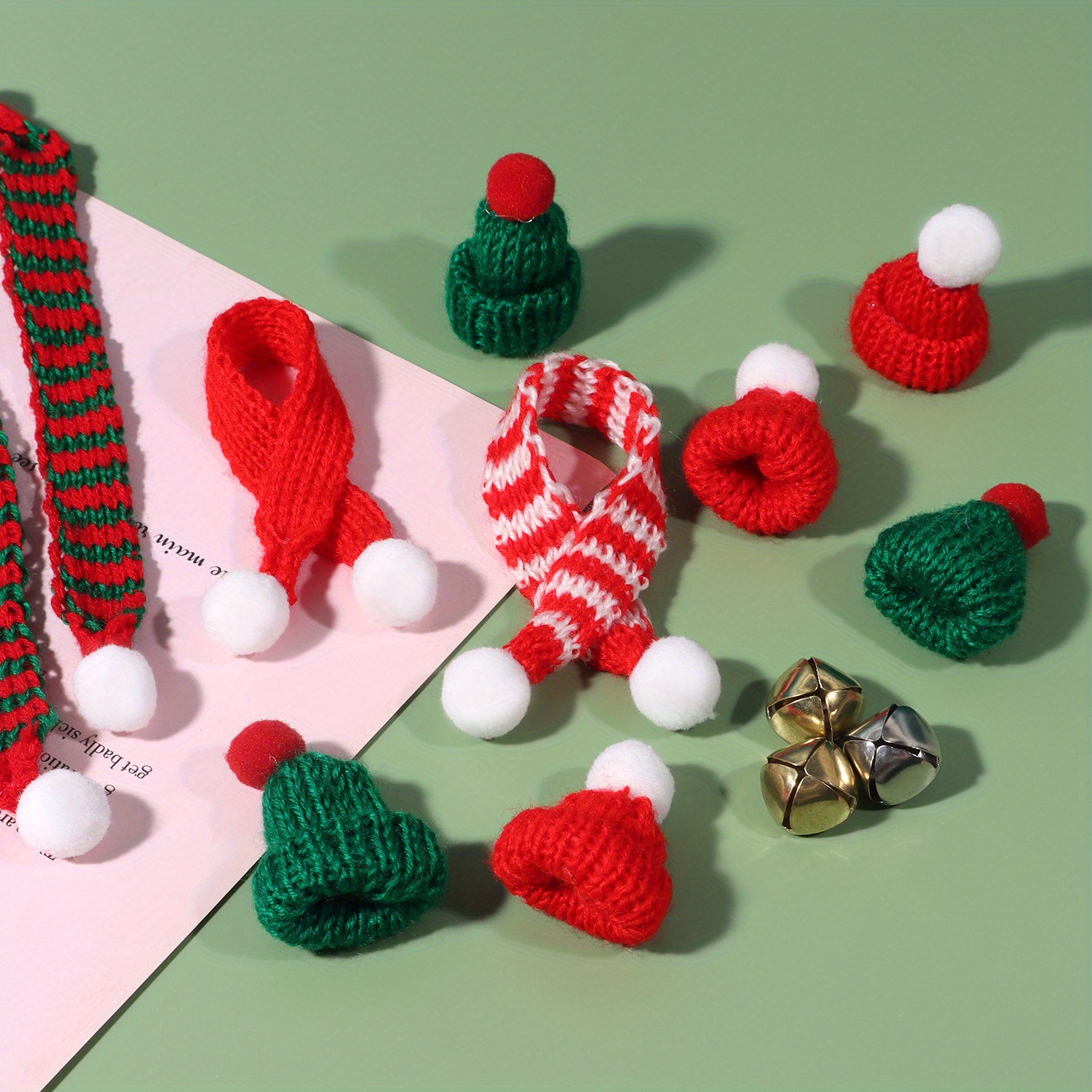 

10/20pcs Mini Christmas Knitted Hat And Scarf Set. Knitted Decorations - Very Suitable For Diy Handicrafts, Tree Ornament , Snowman Decorations And Christmas Gifts.