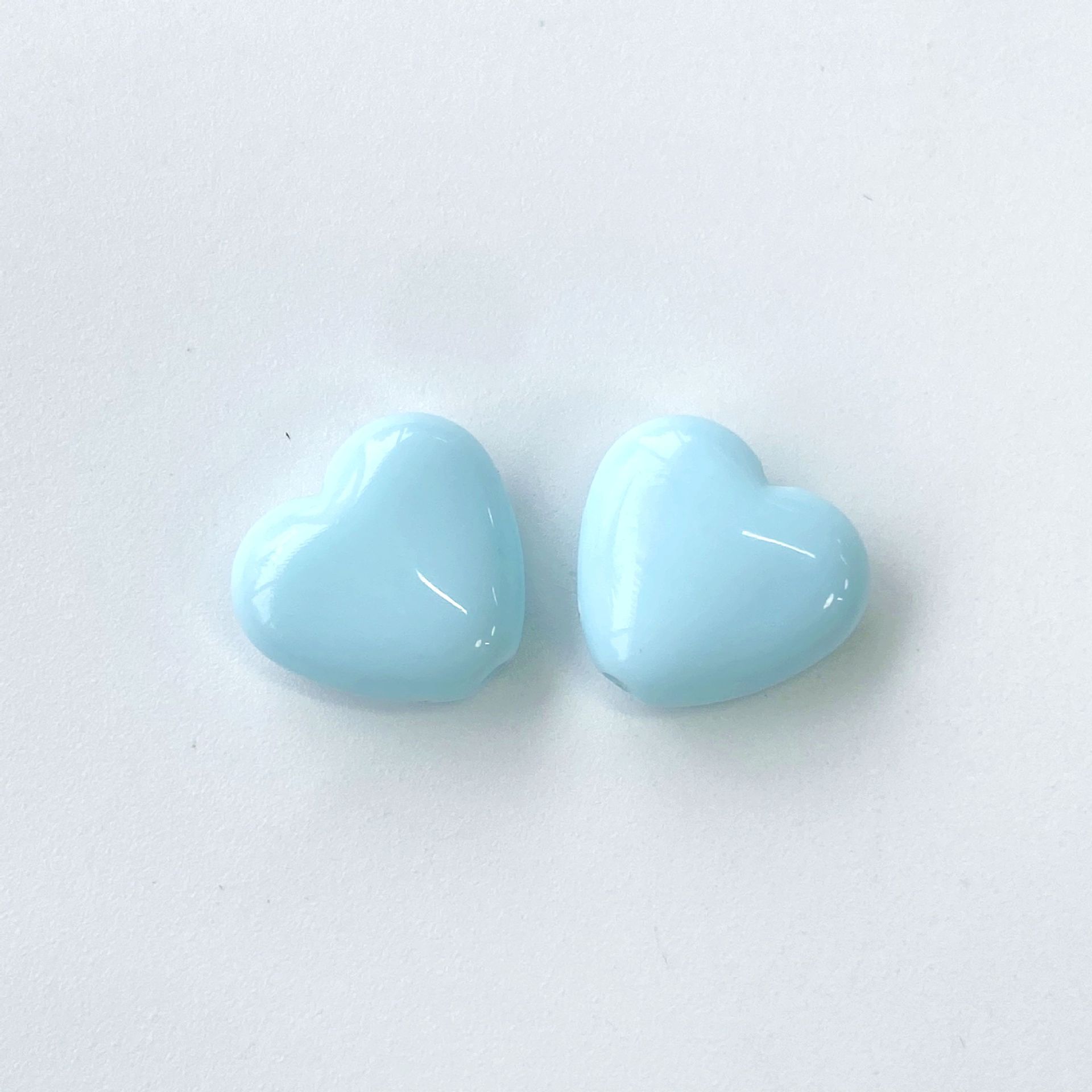 TEMU 30pcs 14mm Acrylic Loose Beads Milk Series Flat Small Love Heart Handmade Material, Perforated, Hair Rope Mobile Phone Chain Bracelet Necklace
