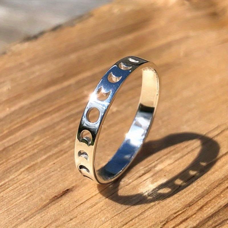TEMU Easy And Classic Hollow Women's Ring Suitable For Daily Dances, Banquets, Parties, And Gifts
