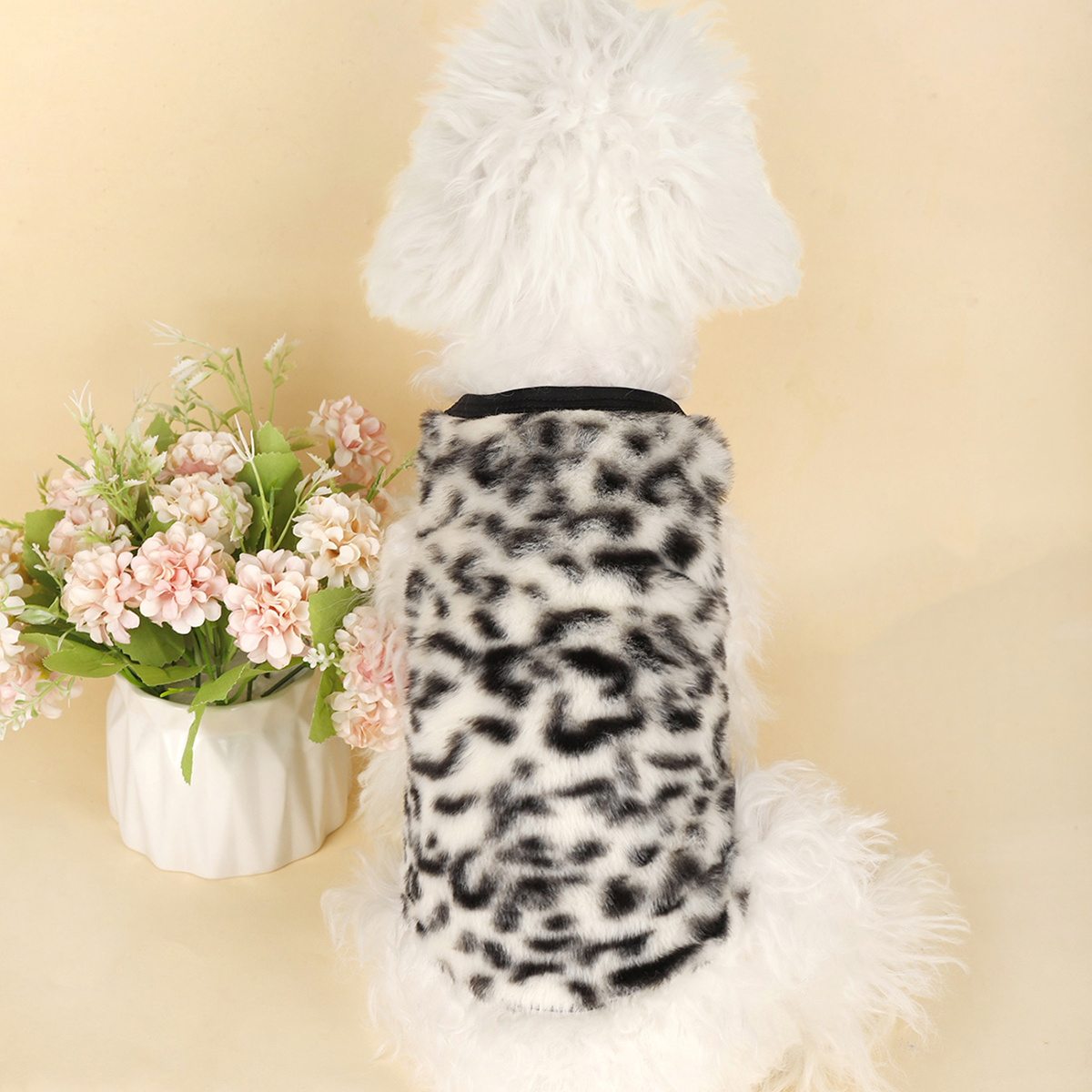 

1pc Soft And Warm Dog Vest, Plush And Comfortable Pet Jacket, Suitable For Small And Medium Dogs To Wear Indoors And Outdoors In Autumn And Winter