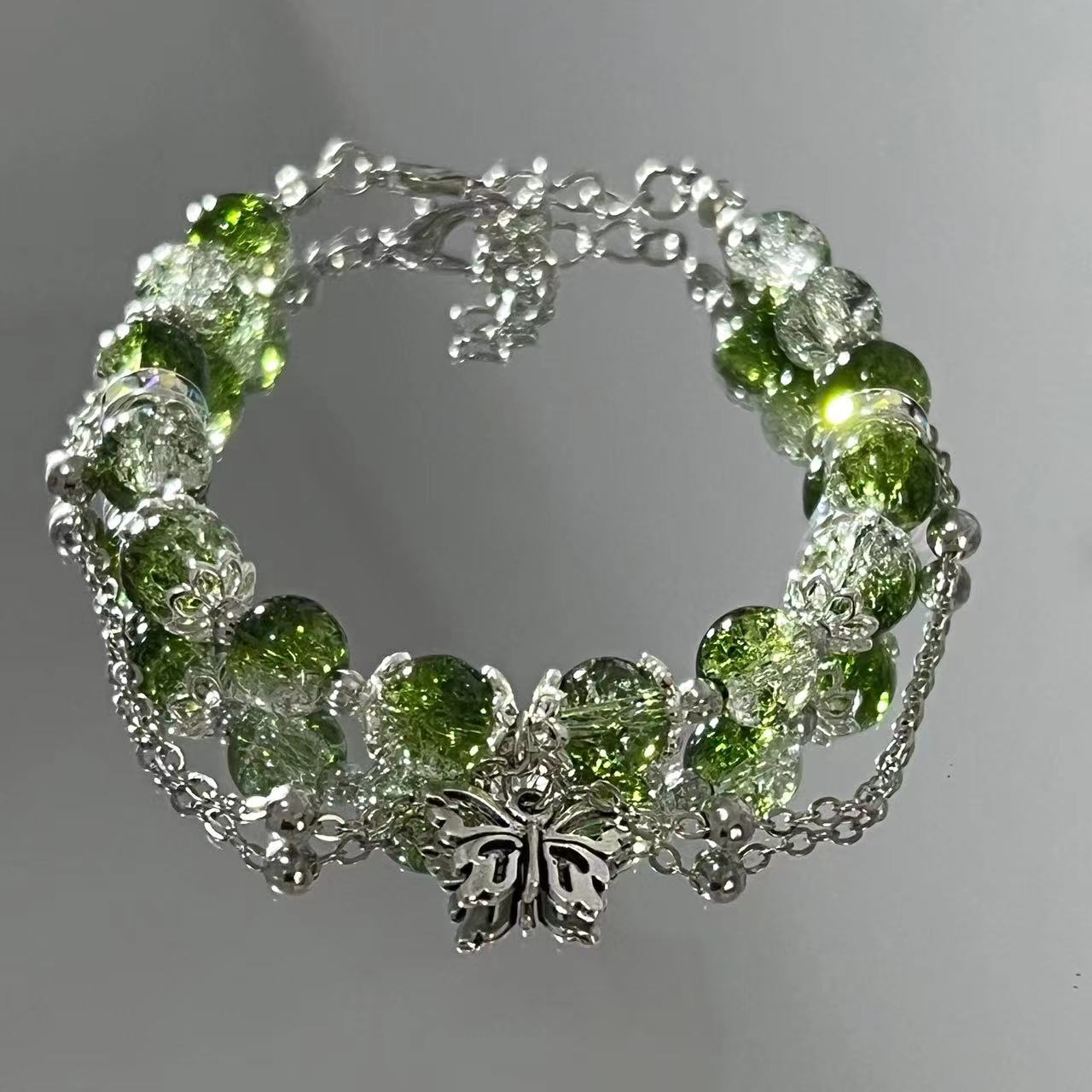 

Chic Green Crackle Glass Bead Bracelet With Butterfly Charm - Vintage Y2k Style, Perfect Gift For Women