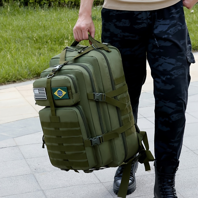 

Sac à dos tactique pour homme de grande , tissu Oxford , imperméable, sangles ajustables pour la randonnée et le camping, disponible , , vert armée, volume 40L-50L, équipement de voyage et de