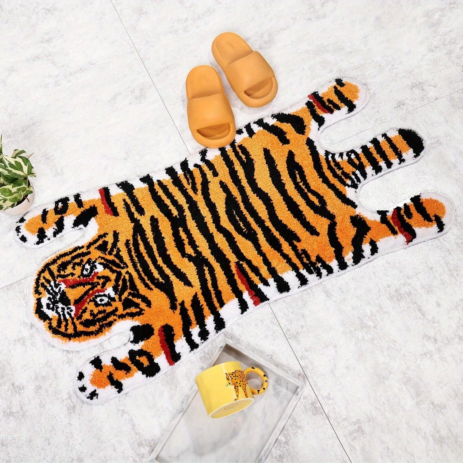 

Tiger Cartoon Bathroom Mat - Plush, Absorbent & Non-slip Rug For Shower, Bathtub, And Home Decor - Living Room, Laundry, Bedroom - Machine Washable Polyester