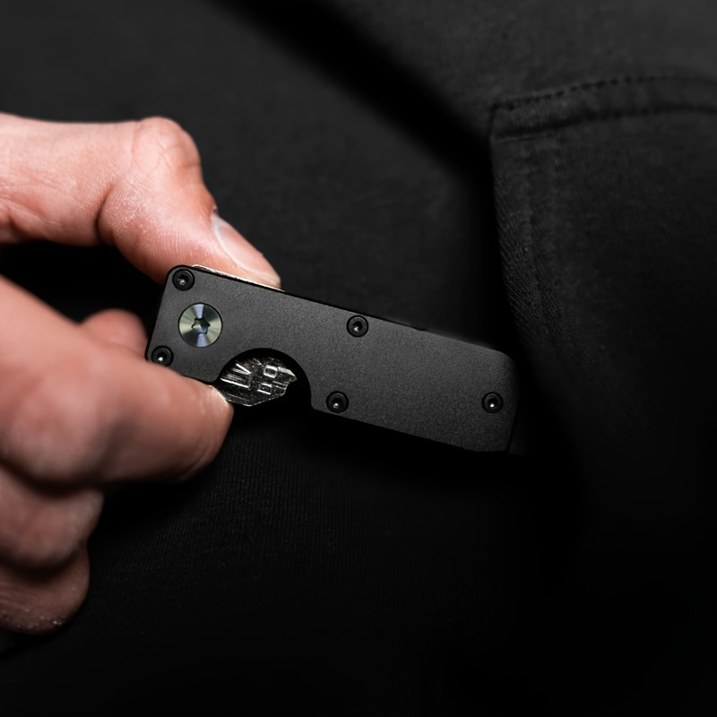 Aluminum Keychain Organizer with Flap Closure - Durable Metal Key Holder, Compact and Portable, Minimalist Design for Men and Women