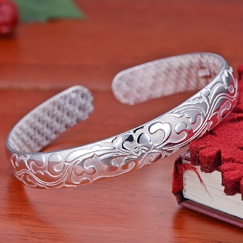 

1pc Silvery Open Bangle - Stylish & Jewelry For Men And Women - Accessory