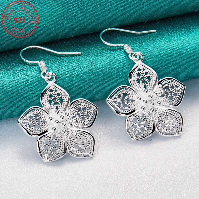 

1 Pair Of S925 Sterling Silvery Flower Cutout Earrings - Hypoallergenic - Elegant Style Jewelry - Women's Trend Gift