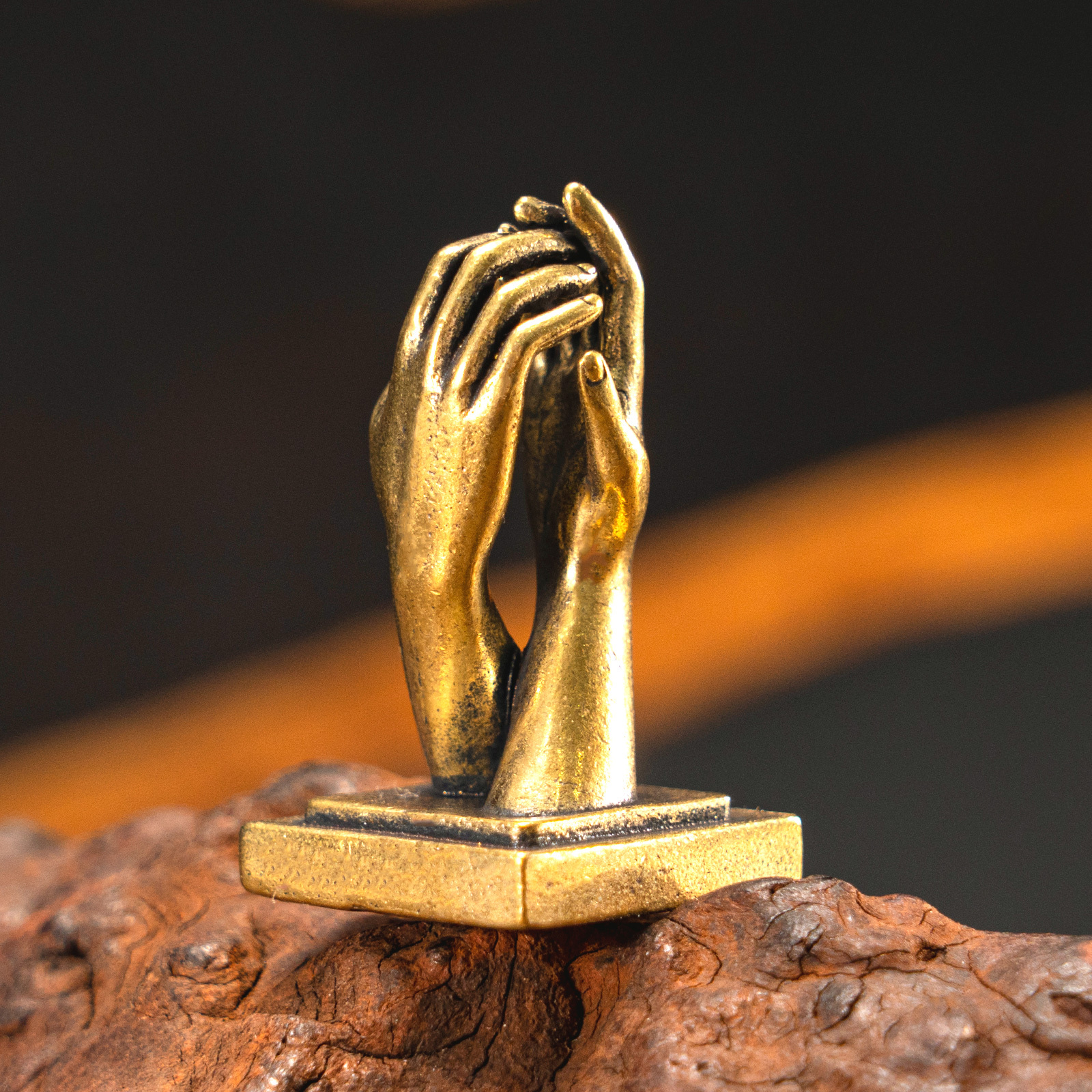 Image of 1pc Vintage Brass Statue 'eternal Embrace' - An Artistic Decoration For Your For Home, Office, Or Café - Great For Bookshelves, Living Rooms, And Desktops - Enhances Of For Home Decor