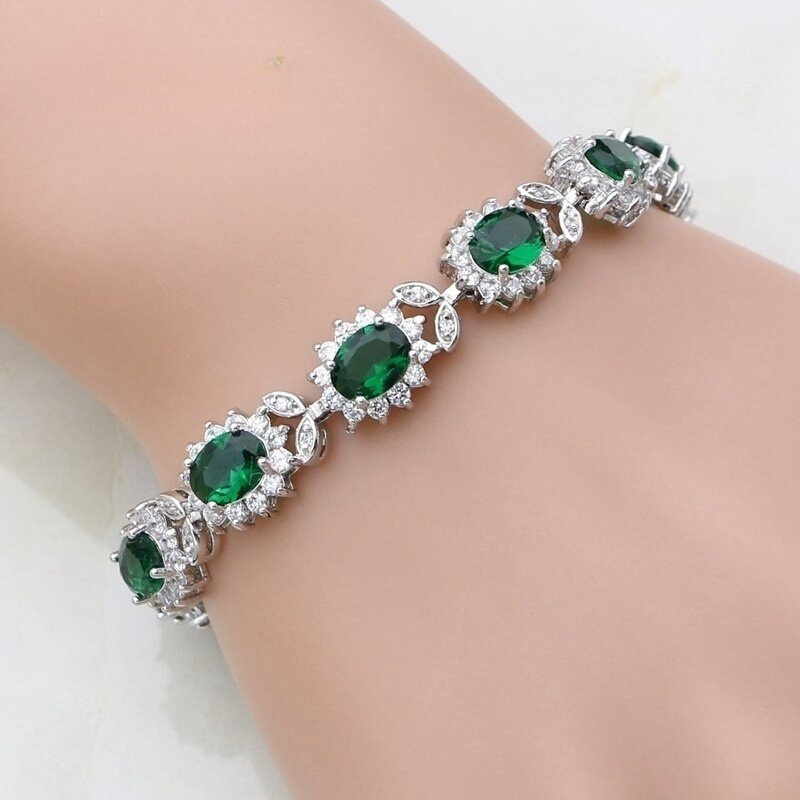 

Europe And The United States Hot Selling Personality Trend Lady Simple Feeling Sparkly Inlaid Zircon Bracelet Multicolored Many Manufacturers , Christmas