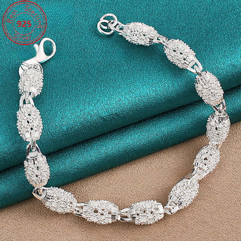 

A Sterling Silver Hollow Lantern Bead Bracelet - Silvery Jewelry With A Stylish Style - Suitable For And Parties - A Trendy And Gift For Ladies