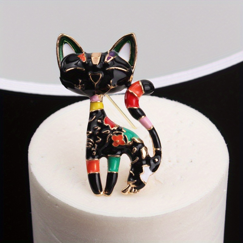 

Chic Vintage-inspired Enamel Cat Brooch - Unique Cartoon Design, Dresses & Sweaters