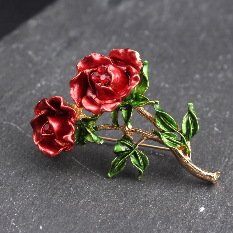 elegant vintage inspired rose brooch with sparkling rhinestones and enamel     accessory details 2