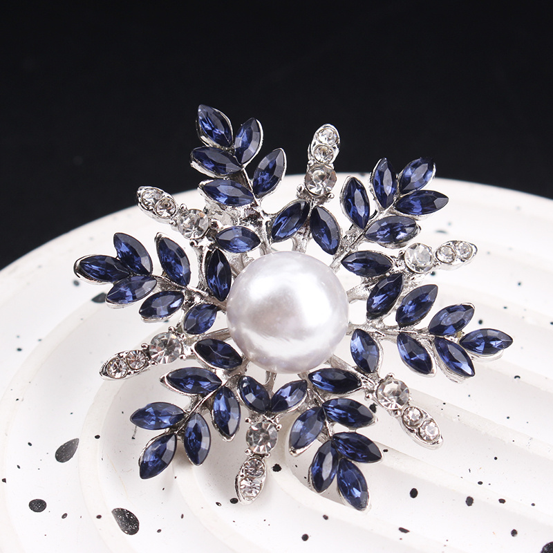 vintage style snowflake brooch with irregular   petals and central pearl elegant fashion pin for clothing accessory details 2