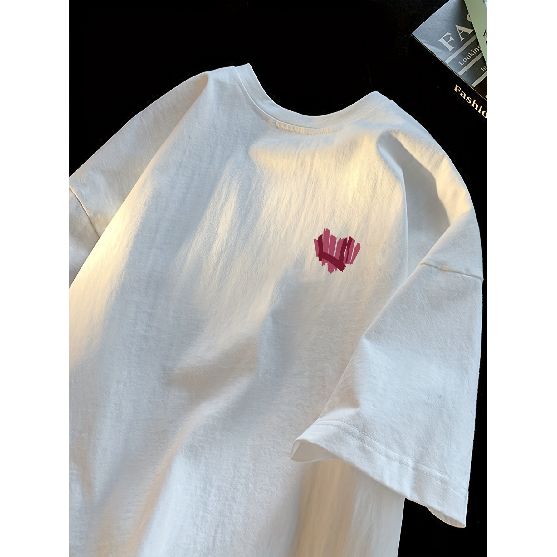 

Abstract Heart Shape Printed T-shirt, Casual Drop Shoulder Loose T-shirt Spring And Summer, Women's Clothing