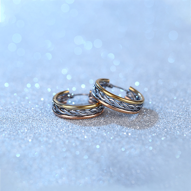 

Titanium Steel Round Women's Personalized Twist