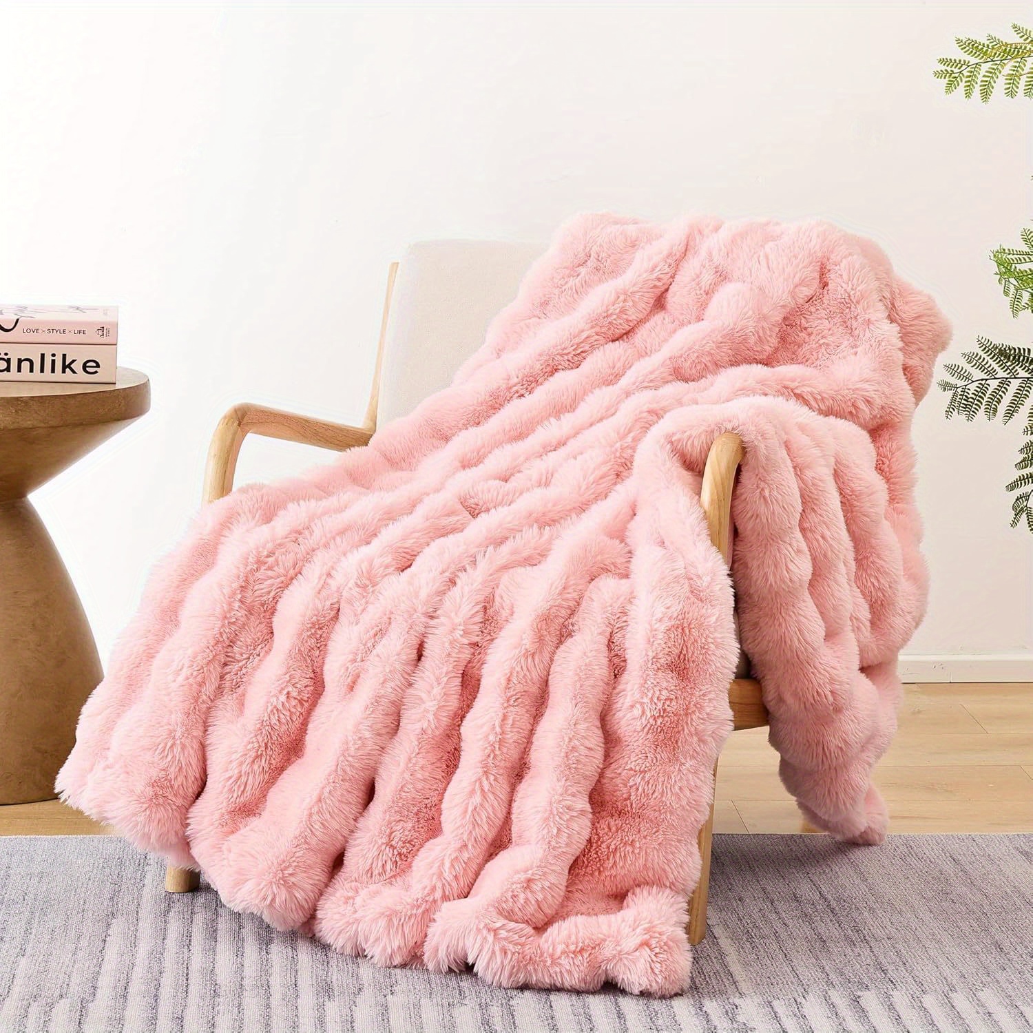 

Slippery Fur Blanket Rabbit Fleece - Fluffy Blanket For Sofa, Plush Throw Blanket For Couch Bed, Luxury Thick Fuzzy Couch Blanket For Winter, Comfy Bubble Blanket