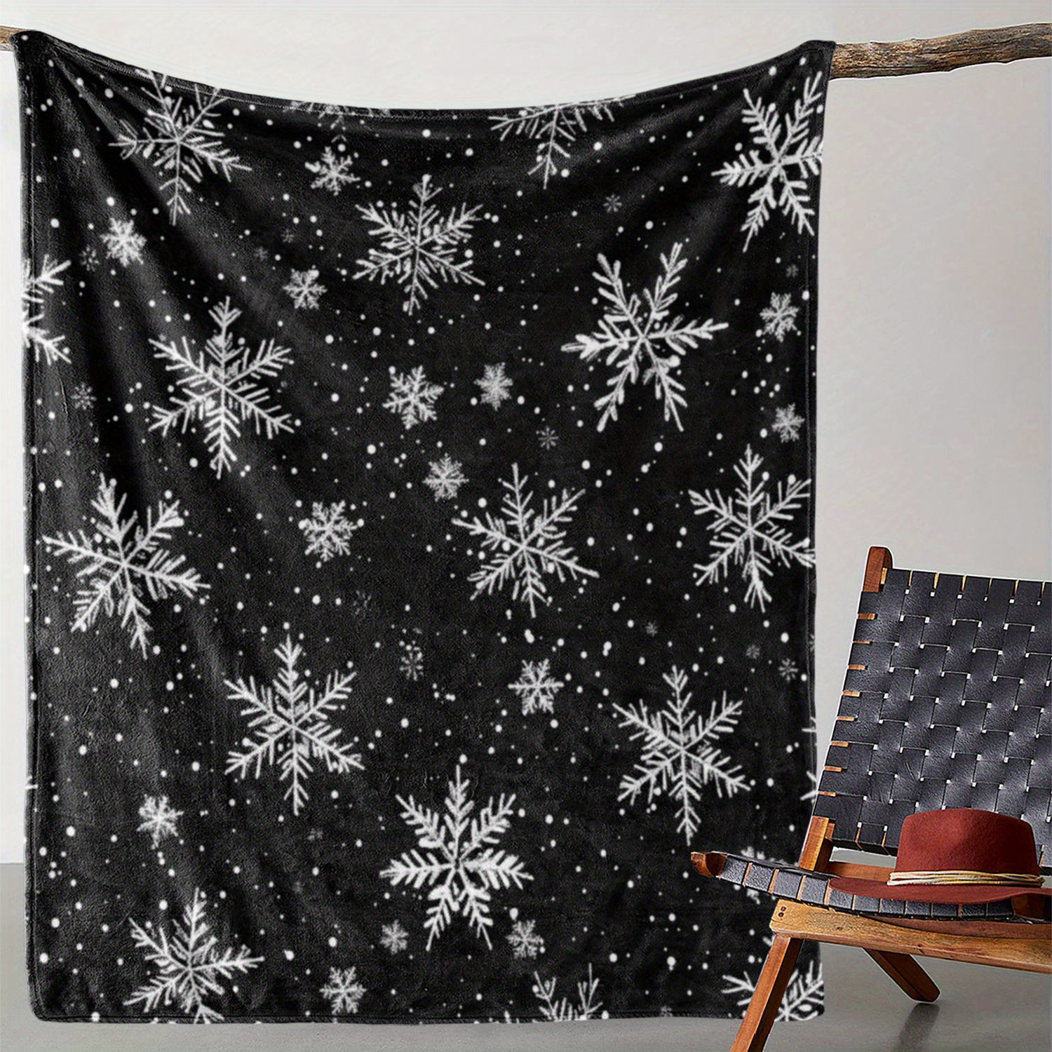 

Vintage Christmas Print Flannel Throw Blanket - Soft, Cozy, And Warm Knitted Polyester Throw For Sofa, Bed, Car, Office, And Travel - Digital Printed Gift Blanket