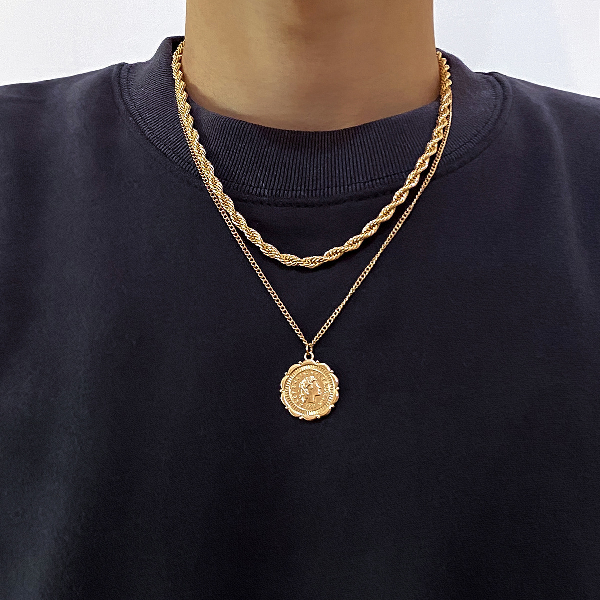 

2pc Men's Hip Hop With Double Necklace Female Personality Twist Chain Sweater Chain