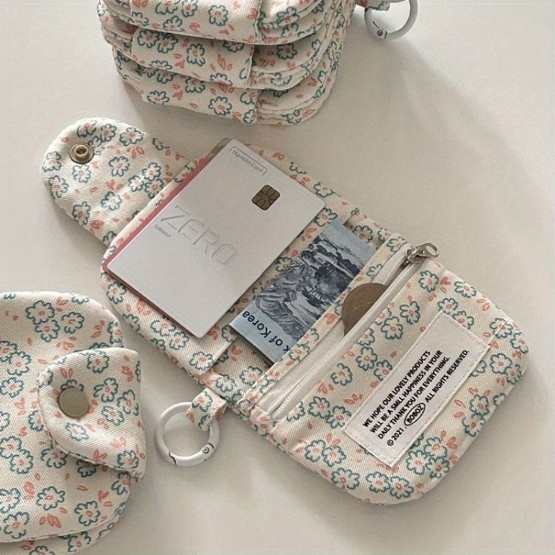 

Chic Daisy Floral Canvas Coin Purse - Lightweight, Card Holder With Keychain Pendant For Women