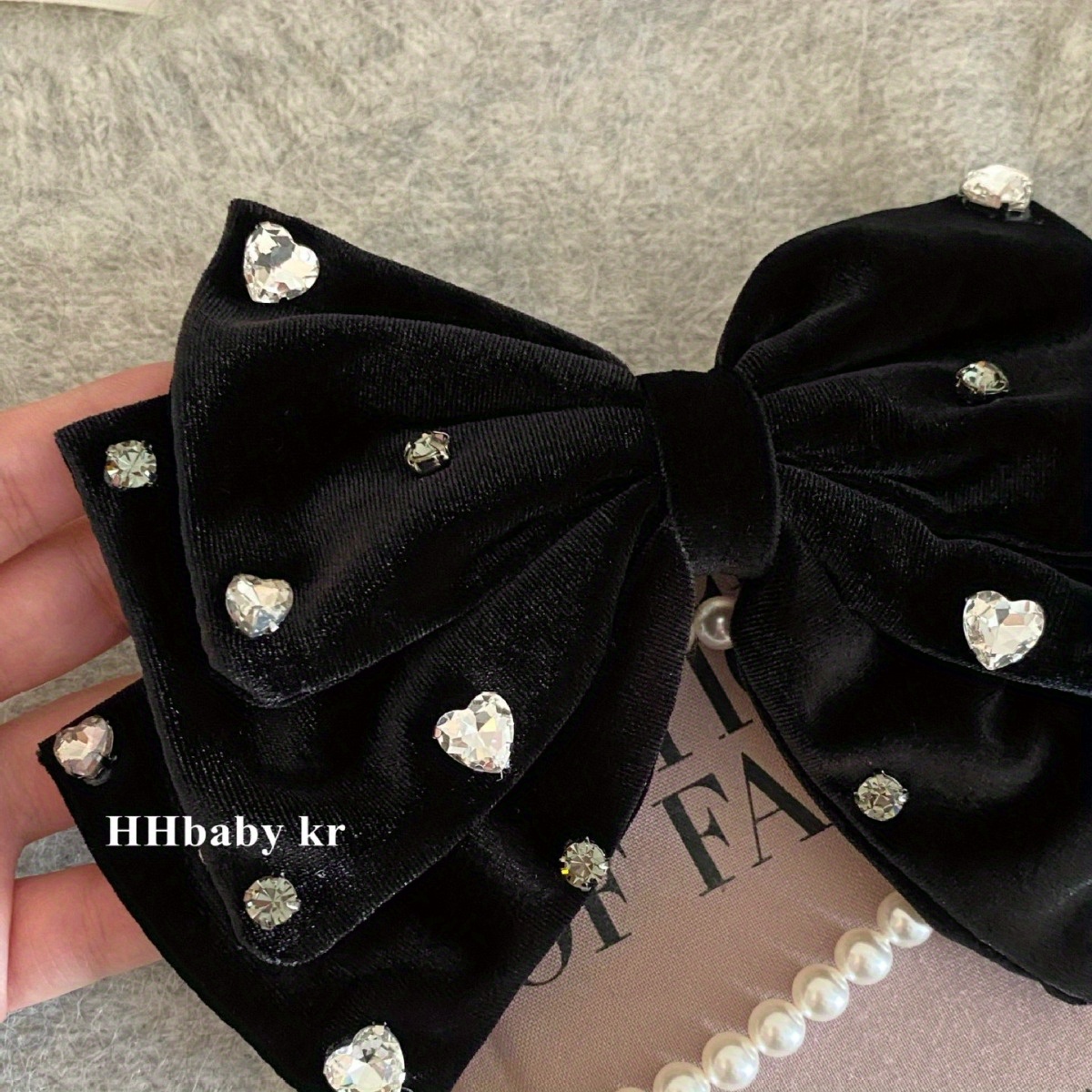 

Elegant Bow Hair Clip With Sparkling Heart-shaped Rhinestones And Pearl Accent - Chic Fabric Accessory For Women, Bows For Hair