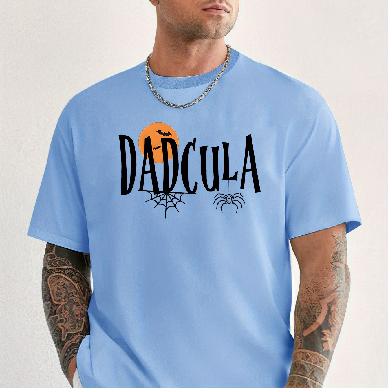 

Dadcula Graphic T-shirt With Bat & Spider Web Design, 100% Polyester Knit Fabric, Men's Casual Crew Neck Tee With Stretch, Regular Fit Rib-knit Collar Short Sleeve Shirt For Summer