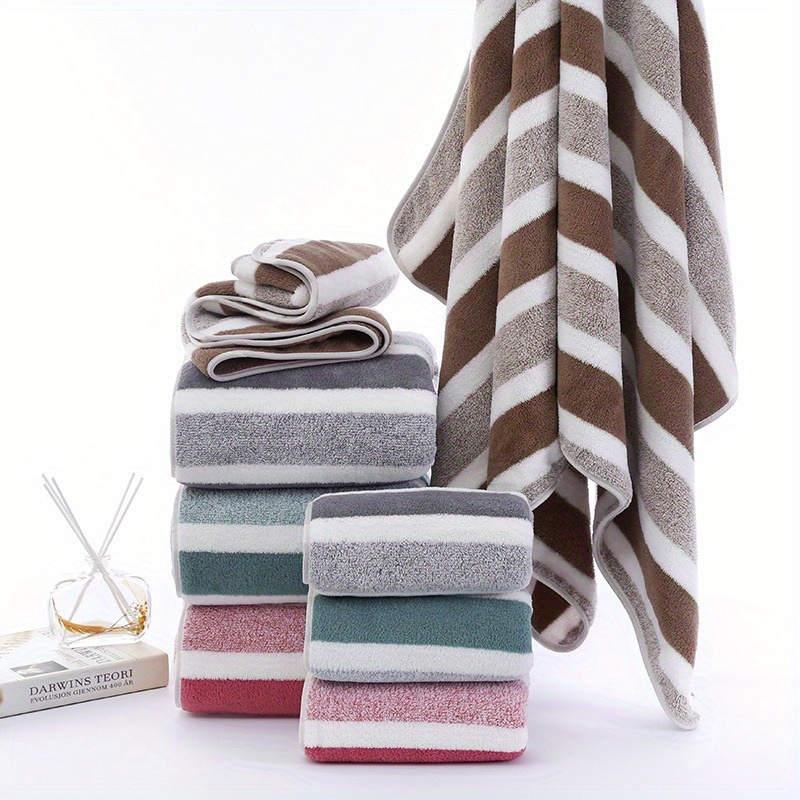 

1pc Coral Fleece Bath Towel Set, 100% Polyester Knit Fabric, 239gsm, Soft Absorbent Striped Towel With Edging For Face And Body, Wash Cloths