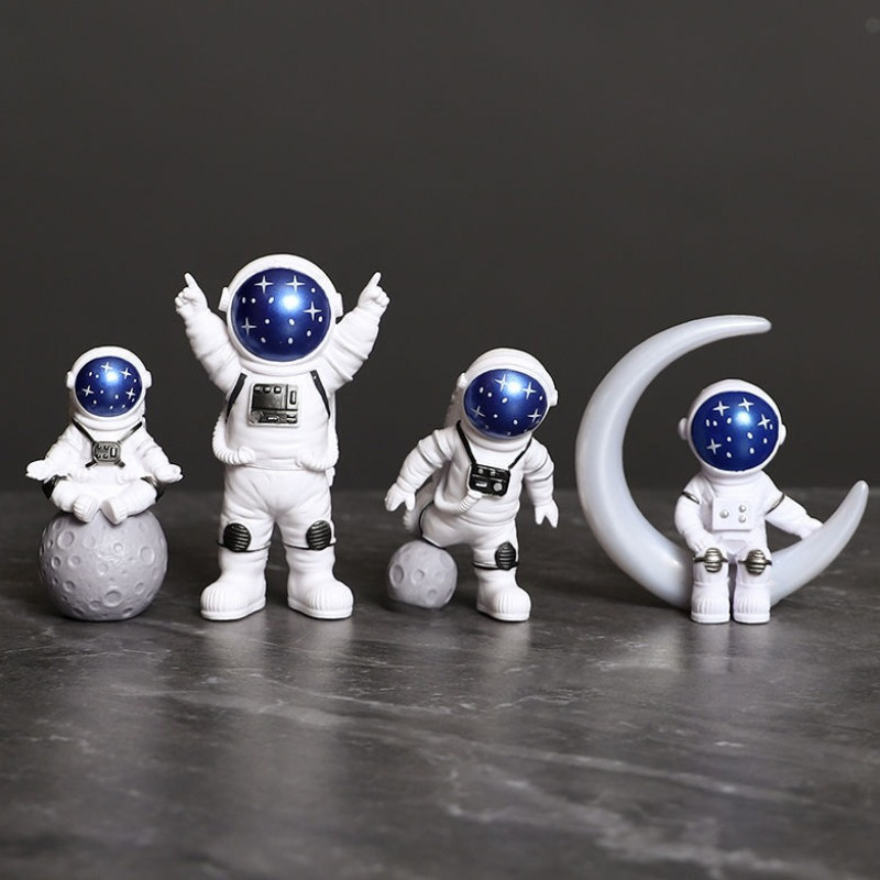 

Resin Astronaut Figurines Collectible Set Of 4 - Space Themed Desktop Decorations, No Electricity Needed, Ideal For Christmas Display