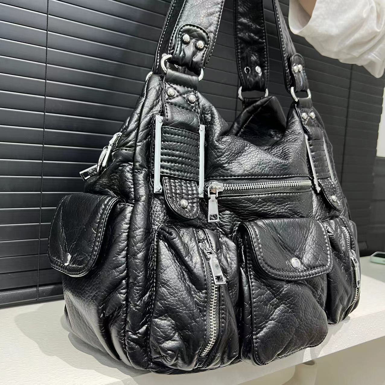 【archive】COBRA/leather shoulder bag(Y2K) archive】COBRA/leather shoulder bag(Y2K)