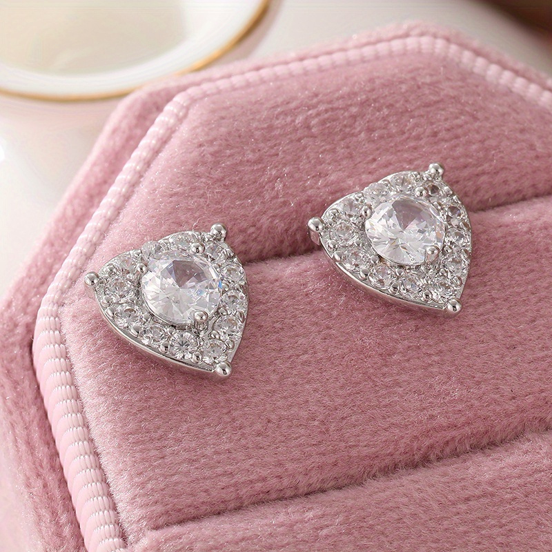 Modern Women's Heart Stud Earrings, Stylish Design for Gifting