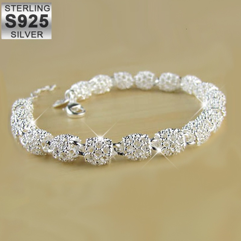 

A Elegant 925 Sterling Silver Hollow Bead Bracelet - For Christmas And All