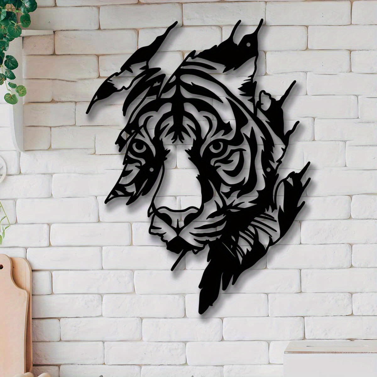 1pc Of Metal Tiger Wall Art, An Outdoor Sculpture Of A Of Iron, Perfect For Decorating Garden Fences, Suitable For Living Rooms, Courtyards, And , As Well As Indoor Wall Decor, Measuring Inches