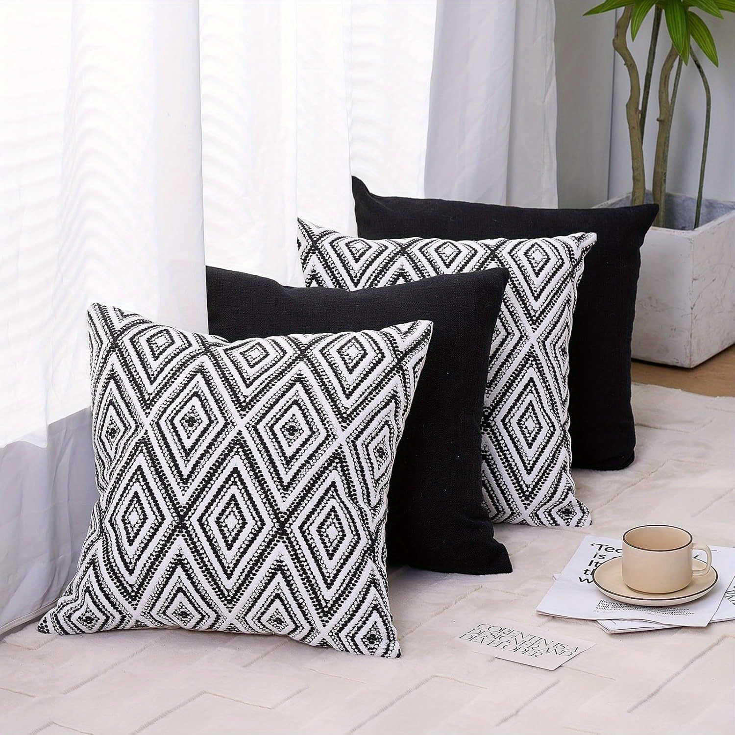 

4-pack Jit Cushion Covers, Black Geometric Pattern, Contemporary Style, Polyester Fabric, Zippered Pillow Cases For Sofa Decor, Machine Washable
