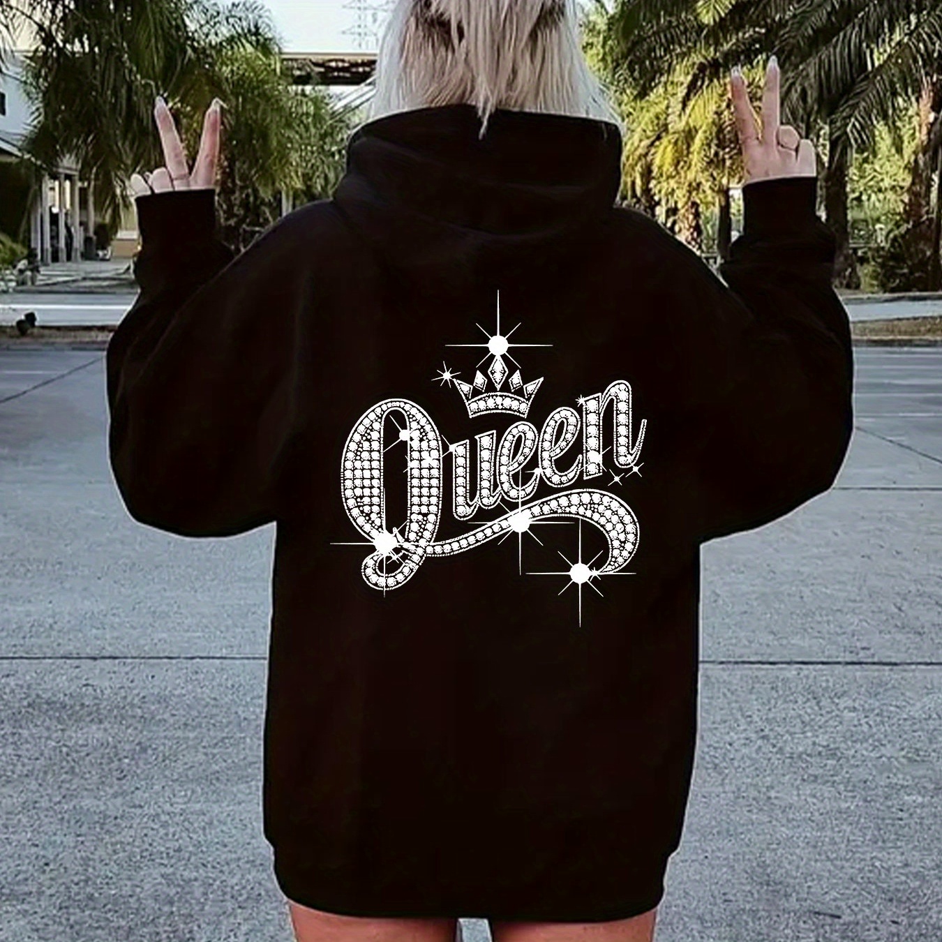 

Queen Letter Print Hoodie - Casual Drawstring Pullover For Women, Cozy Polyester Knit Sweatshirt For Fall & Winter, Letter Print, Hoodie